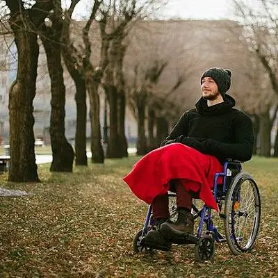 Как выбрать инвалидную коляску